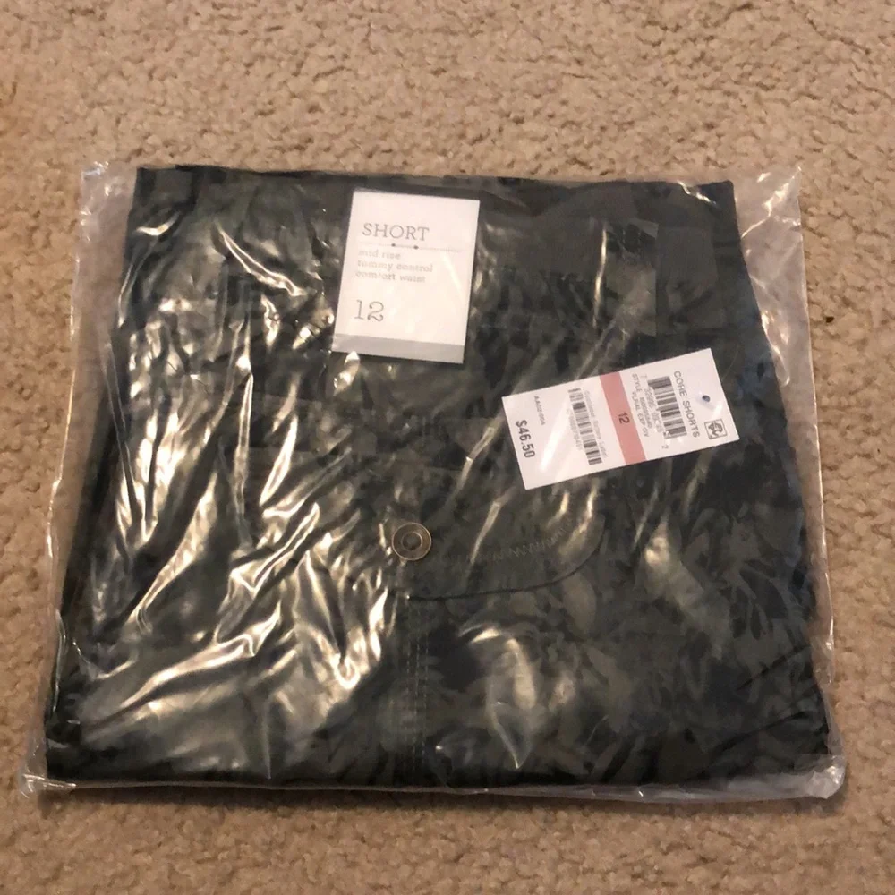 Style & Co Printed Cargo Shorts - Picture 3 of 4